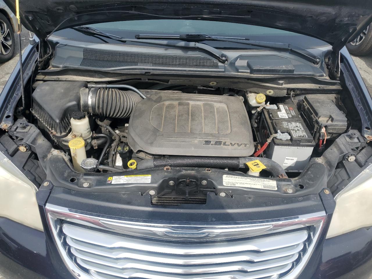 2011 Chrysler Town & Country Touring VIN: 2A4RR5DG5BR604583 Lot: 84210755