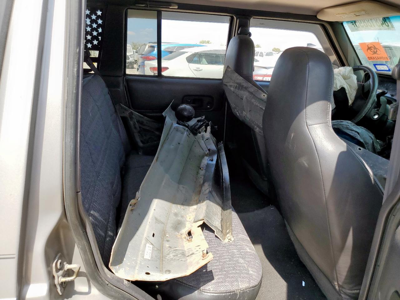 2000 Jeep Cherokee Sport VIN: 1J4FF48S2YL239771 Lot: 84818895