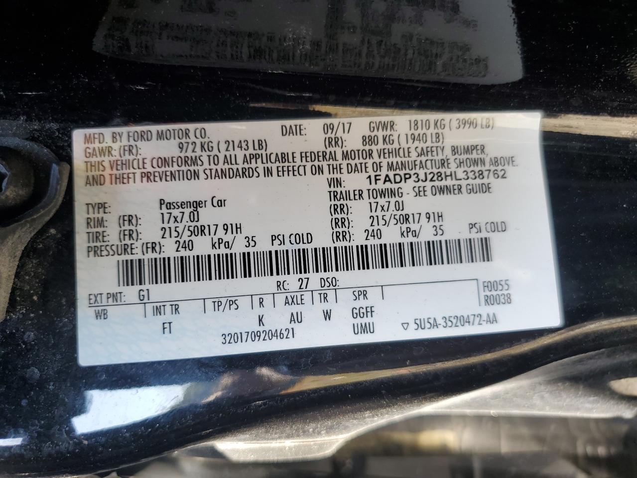 2017 Ford Focus Titanium VIN: 1FADP3J28HL338762 Lot: 81418175