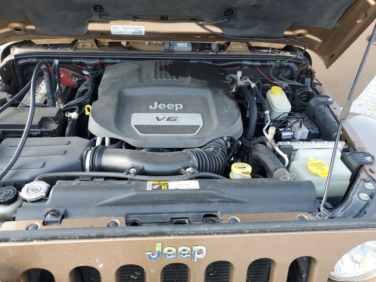 2015 Jeep Wrangler Unlimited Sahara VIN: 1C4BJWEG3FL647496 Lot: 80504325