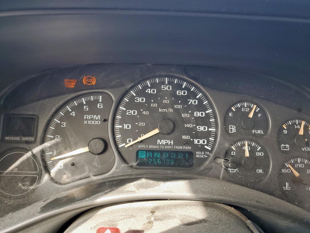 2002 Chevrolet Tahoe K1500 VIN: 1GNEK13Z02R202164 Lot: 70940025