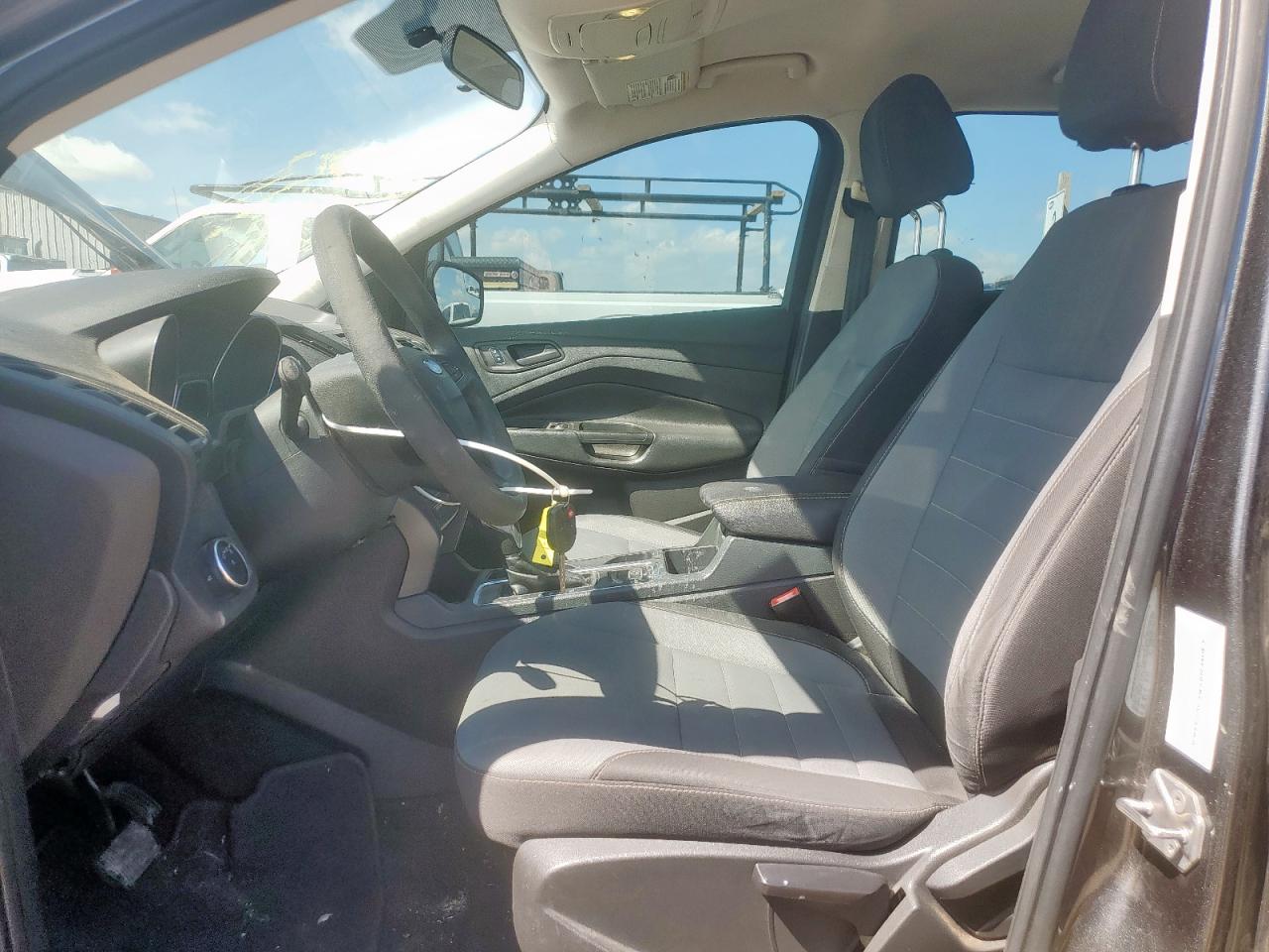 2017 Ford Escape S VIN: 1FMCU0F7XHUB60683 Lot: 81143665