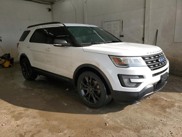  FORD EXPLORER 2017 Белы