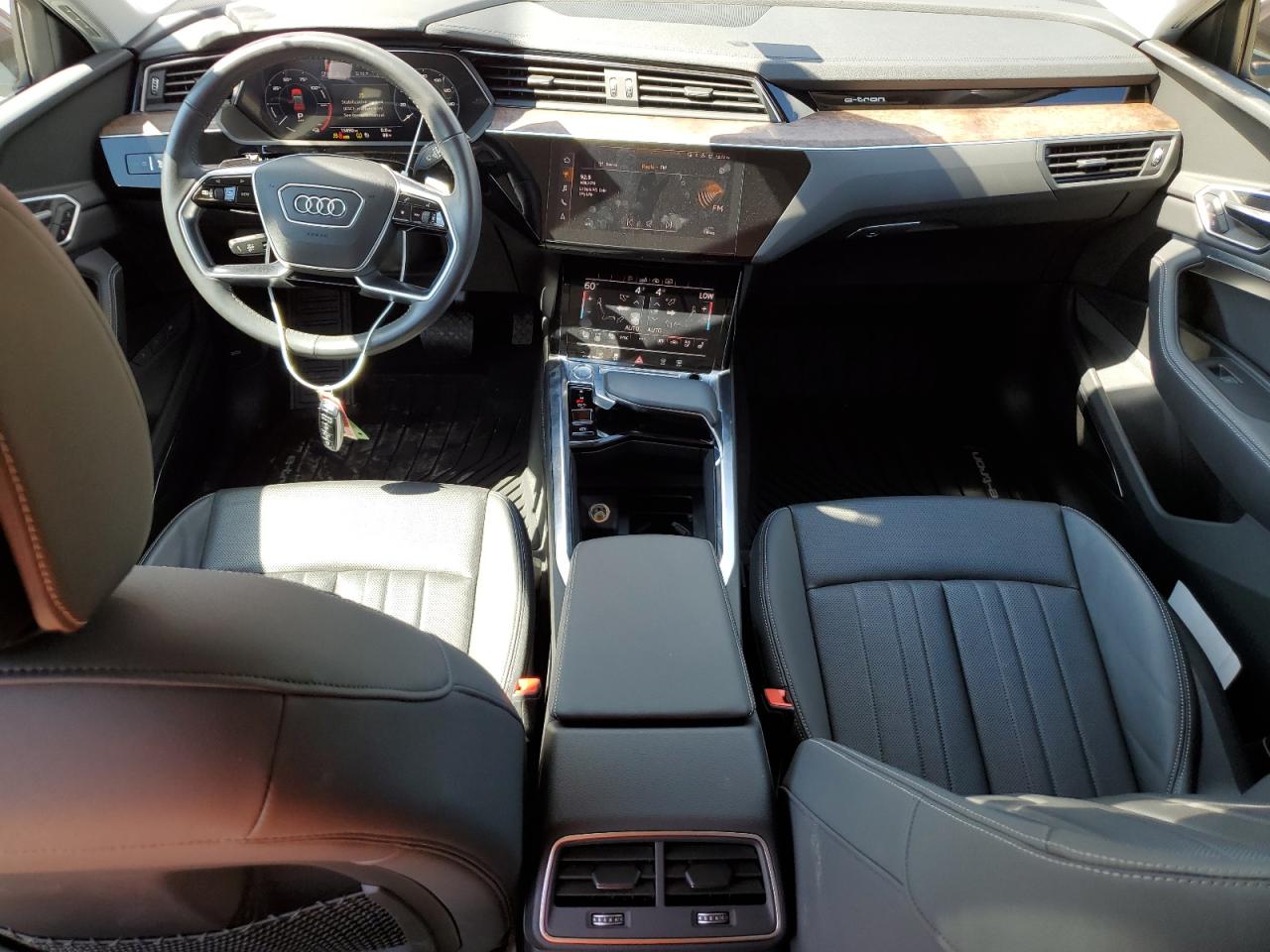 2019 Audi E-Tron Premium Plus VIN: WA1LAAGE0KB024477 Lot: 84453735