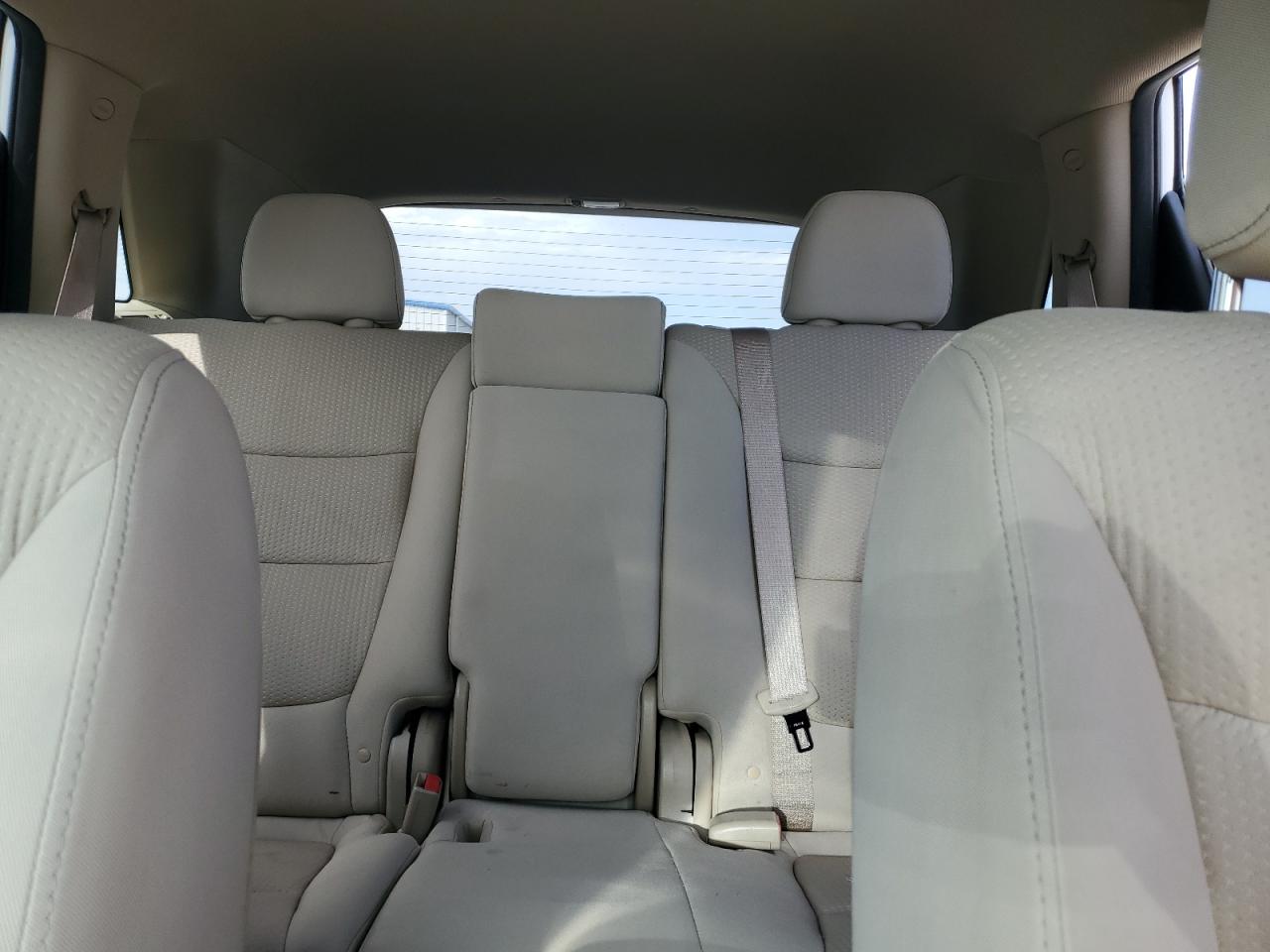 2011 Kia Sorento Base VIN: 5XYKT4A26BG112015 Lot: 81292085