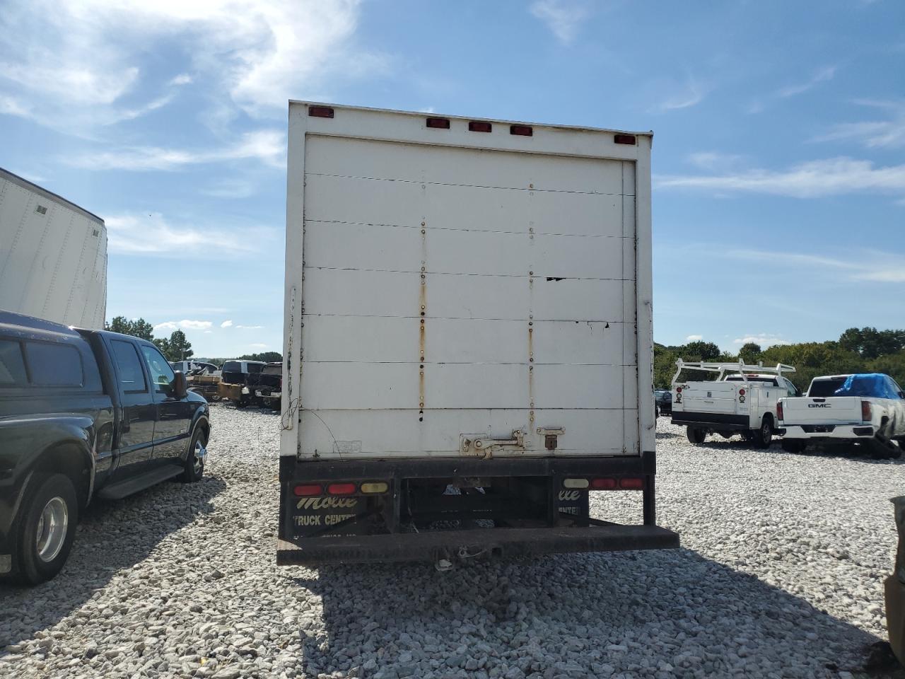 2001 Chevrolet Express Cutaway G3500 VIN: 1GBJG31R511121444 Lot: 82085395