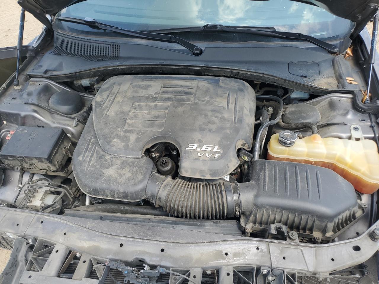 2019 Chrysler 300 S VIN: 2C3CCABG8KH637256 Lot: 81308625