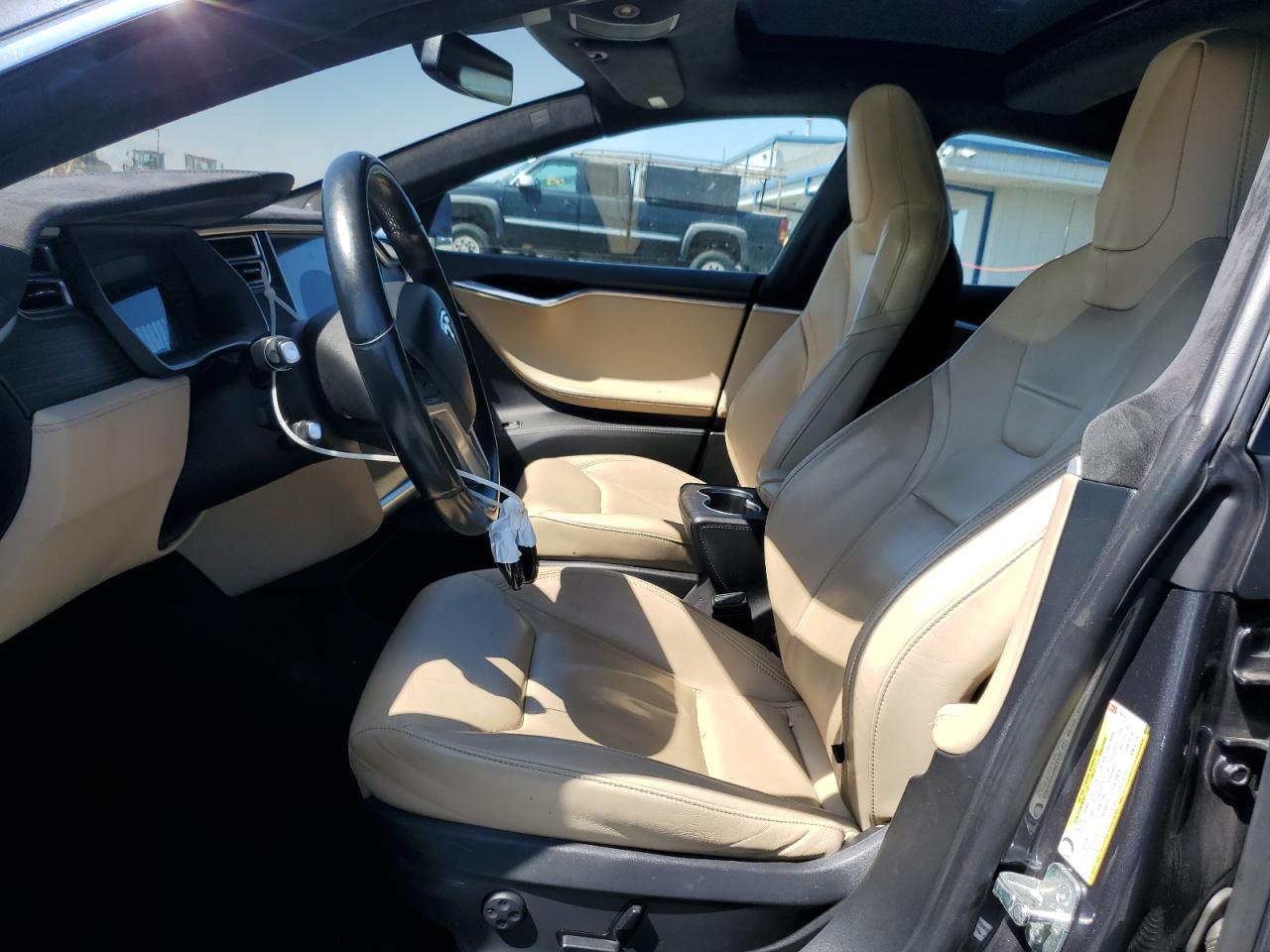 2015 Tesla Model S 85D VIN: 5YJSA1H20FF096563 Lot: 82091275