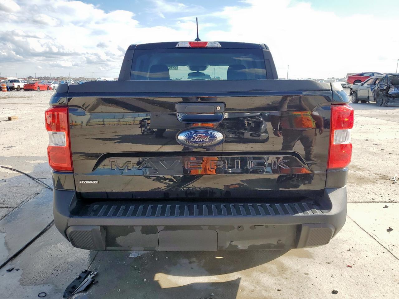 2023 Ford Maverick Xl VIN: 3FTTW8E35PRA69886 Lot: 83797355