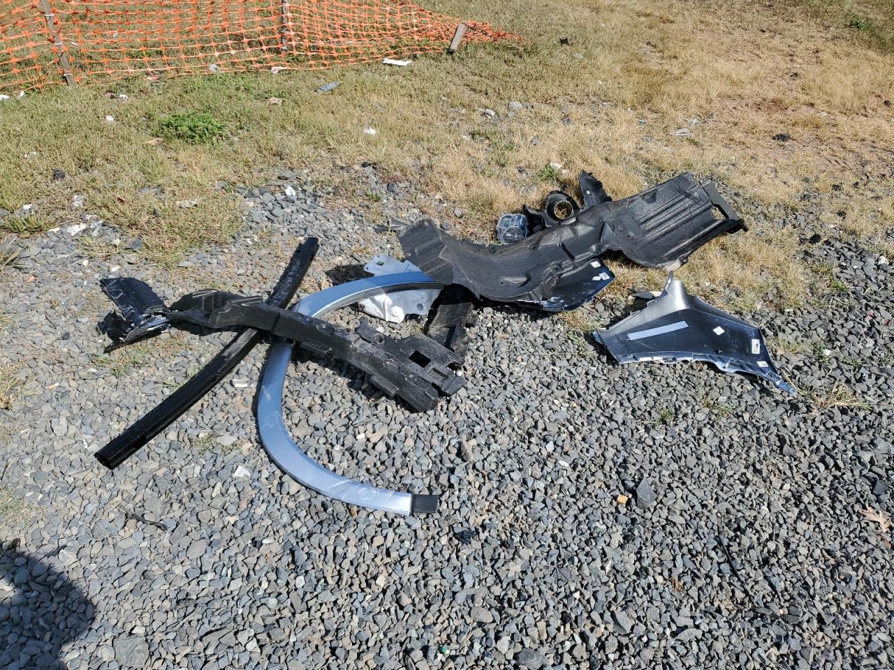 2024 Lexus Ux 250H Base VIN: JTHB9JBH3R2071121 Lot: 71071425