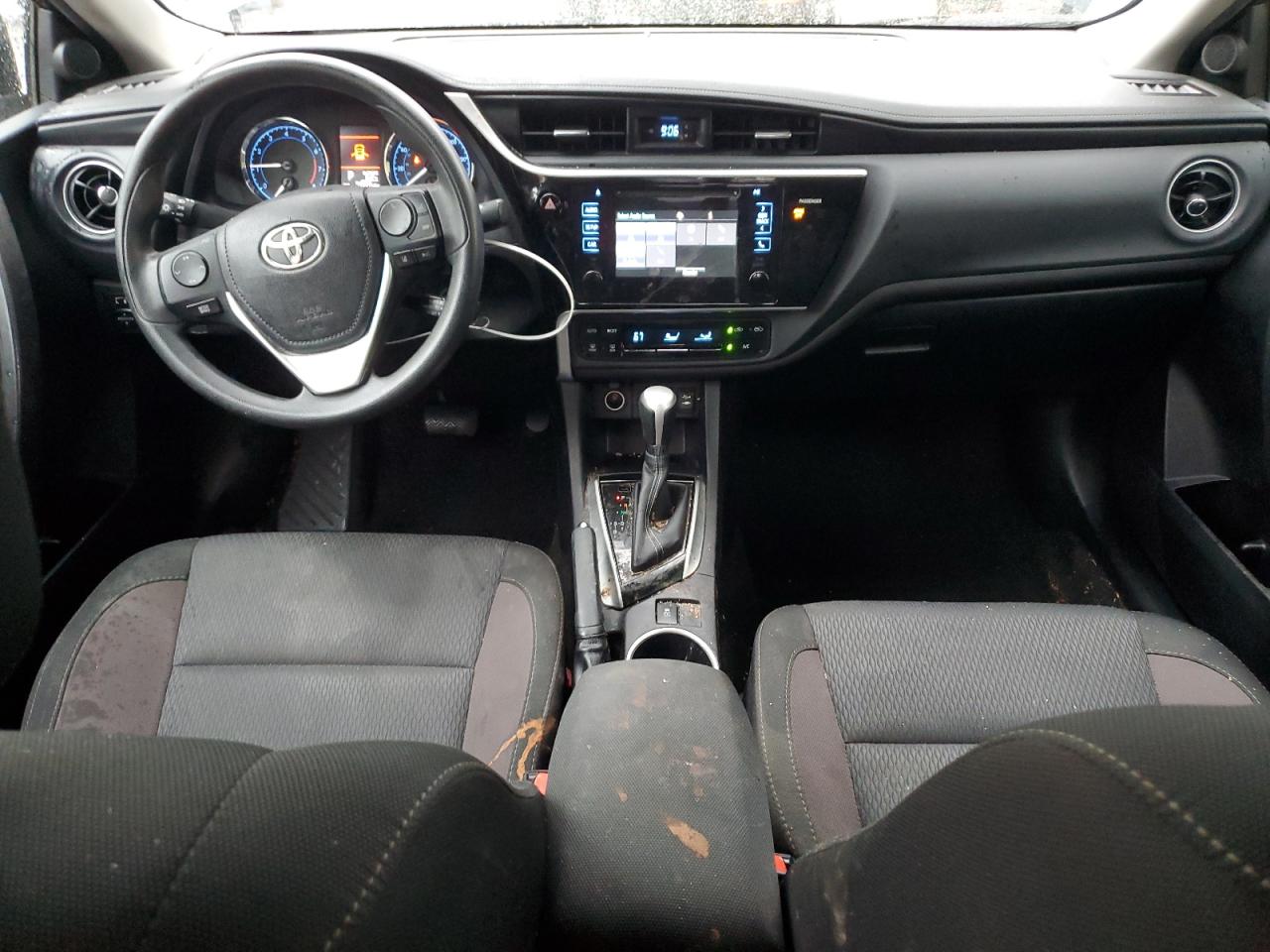 2017 Toyota Corolla L VIN: 2T1BURHE5HC842187 Lot: 84276675