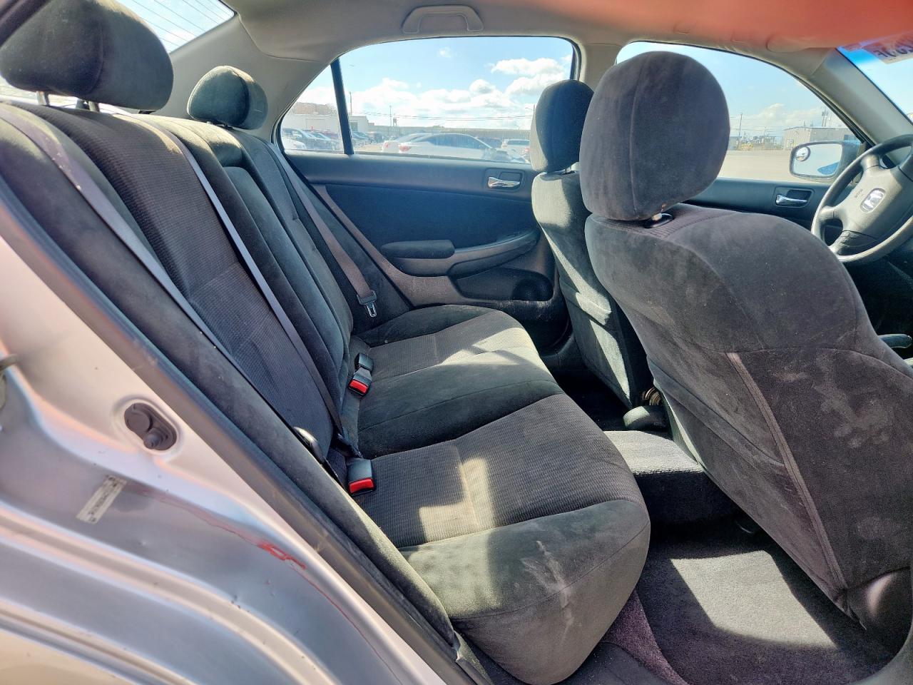 2004 Honda Accord Lx VIN: 3HGCM56364G700544 Lot: 82123255