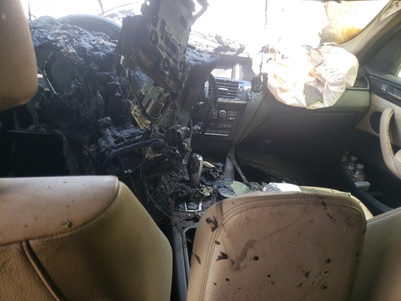 2015 BMW X3 xDrive28I VIN: 5UXWX9C56F0D56142 Lot: 80186575