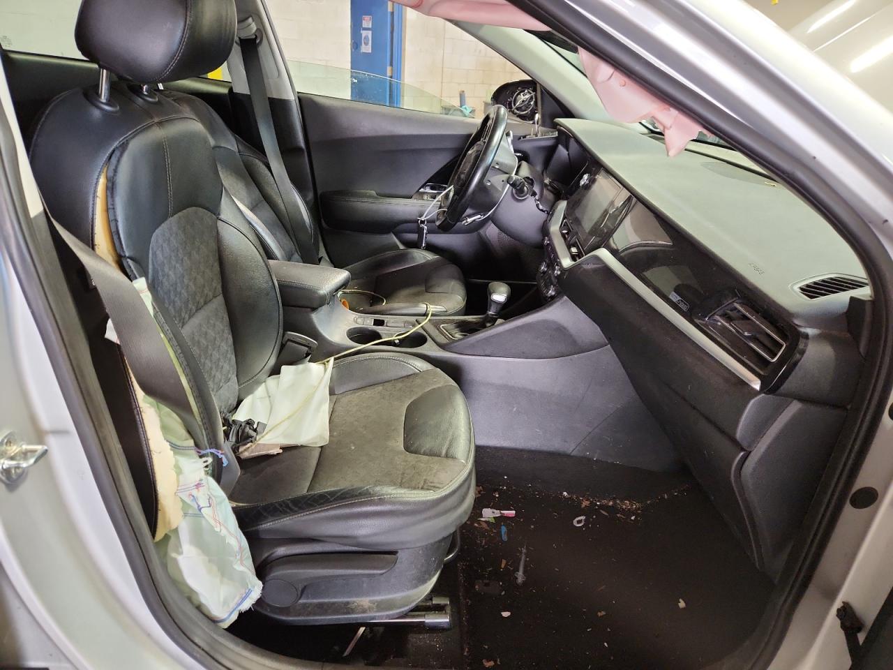 2020 Kia Niro Touring VIN: KNDCC3LC7L5428702 Lot: 71707085