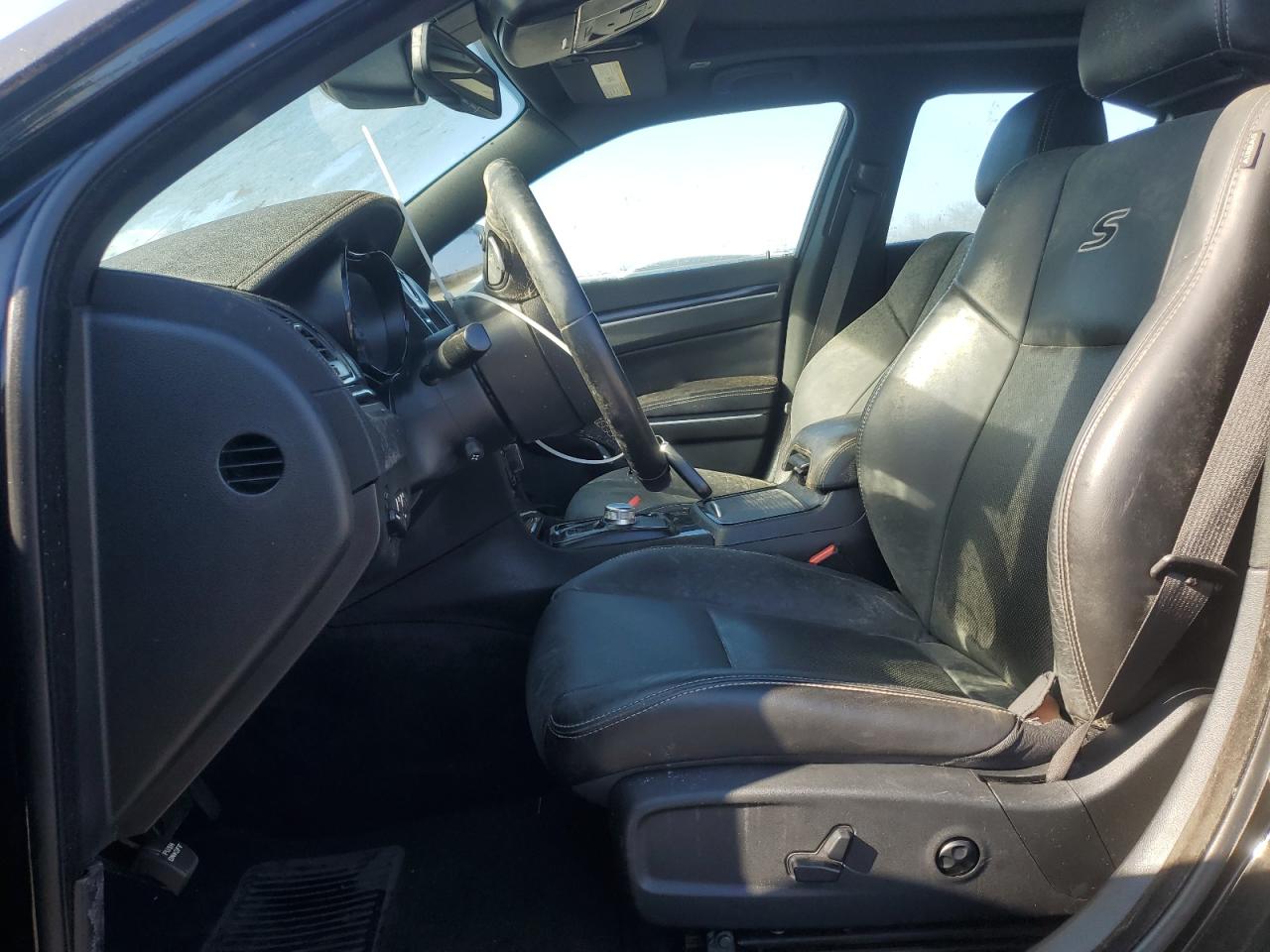 2018 Chrysler 300 S VIN: 2C3CCAGG5JH268945 Lot: 71258945