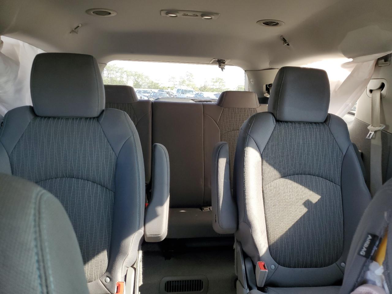 2016 Chevrolet Traverse Lt VIN: 1GNKRGKD4GJ259898 Lot: 81700705