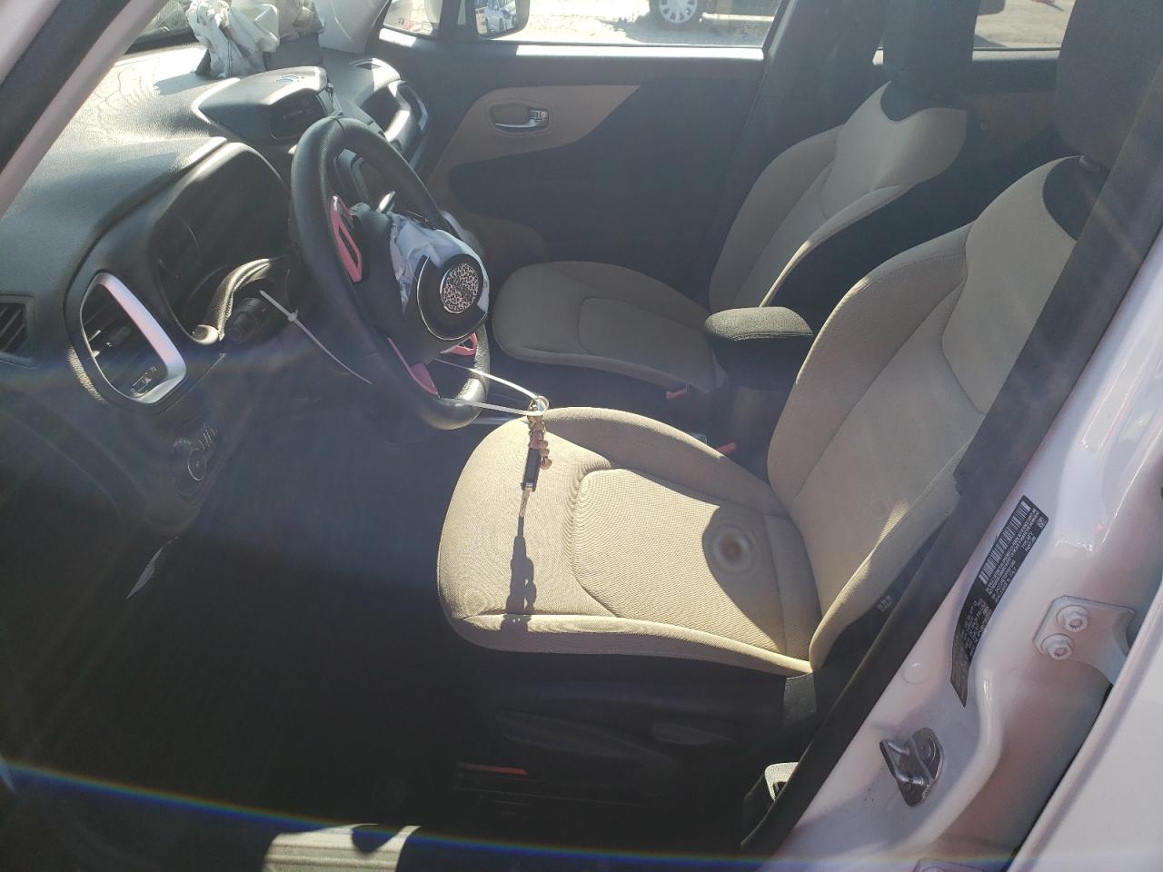 2015 Jeep Renegade Latitude VIN: ZACCJABT0FPB61969 Lot: 71722965