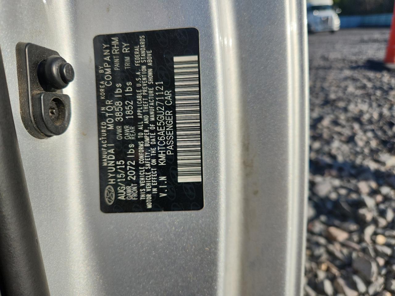 2016 Hyundai Veloster Turbo VIN: KMHTC6AE5GU271121 Lot: 81811655