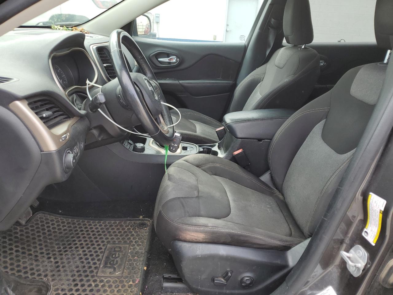 2014 Jeep Cherokee Latitude VIN: 1C4PJMCS5EW286335 Lot: 70748705