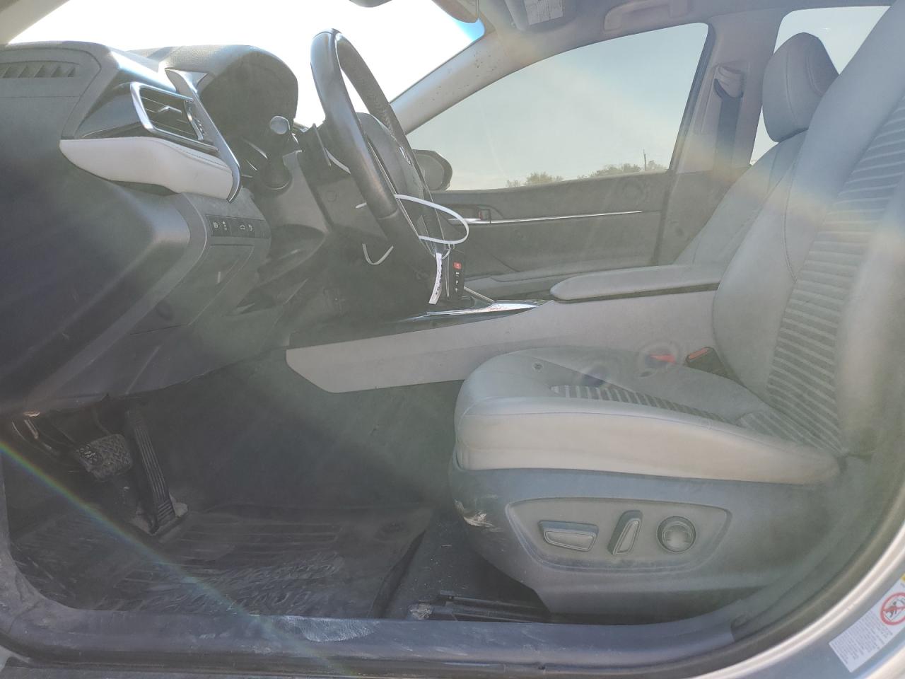 2018 Toyota Camry L VIN: JTNB11HK6J3049362 Lot: 83960865