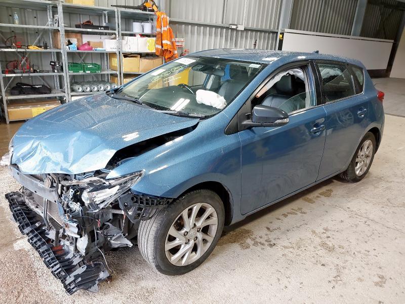 2015 TOYOTA AURIS B-ED TSS HYBRD VVT-  for sale at Copart ST HELENS