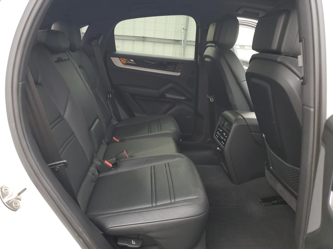 2024 Porsche Cayenne Coupe VIN: WP1BA2AY0RDA55803 Lot: 84298975