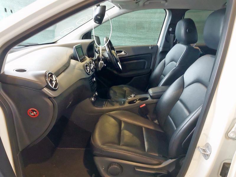 2013 MERCEDES-BENZ B180 BLUEEFFICIENCY SPRT 