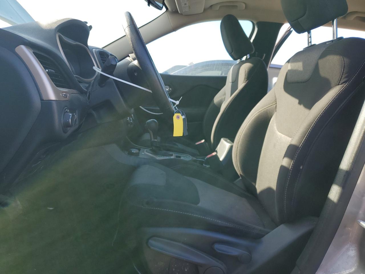 2016 Jeep Cherokee Sport VIN: 1C4PJMAB2GW304120 Lot: 71434475