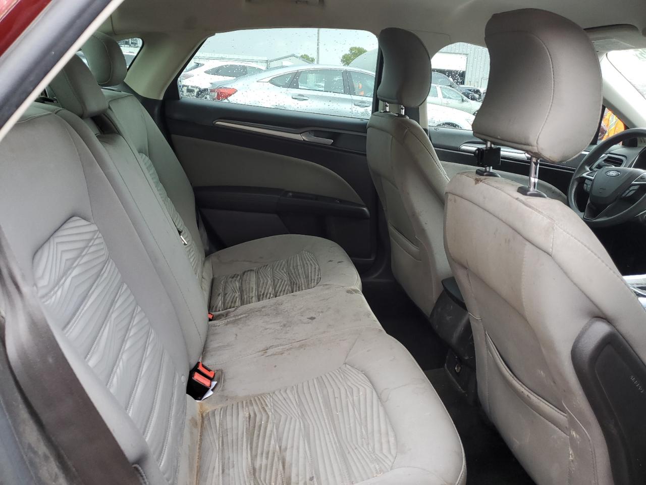 2016 Ford Fusion S VIN: 3FA6P0G78GR303830 Lot: 81014795