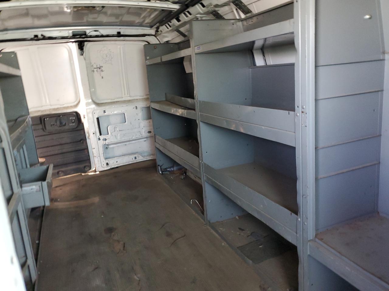 2011 Chevrolet Express G2500 VIN: 1GCWGFCA7B1126575 Lot: 81017105