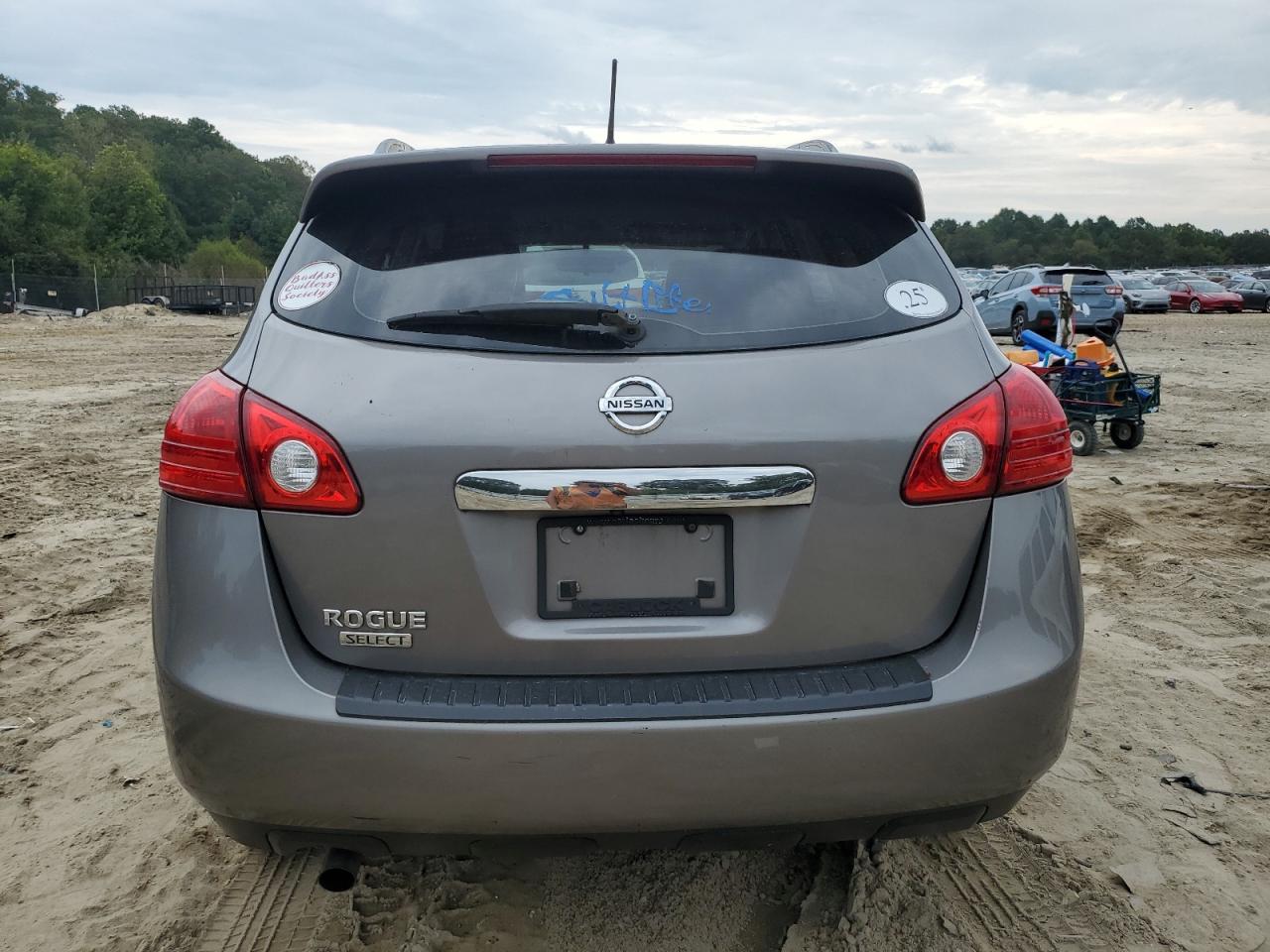 2014 Nissan Rogue Select S VIN: JN8AS5MT4EW611688 Lot: 81811485