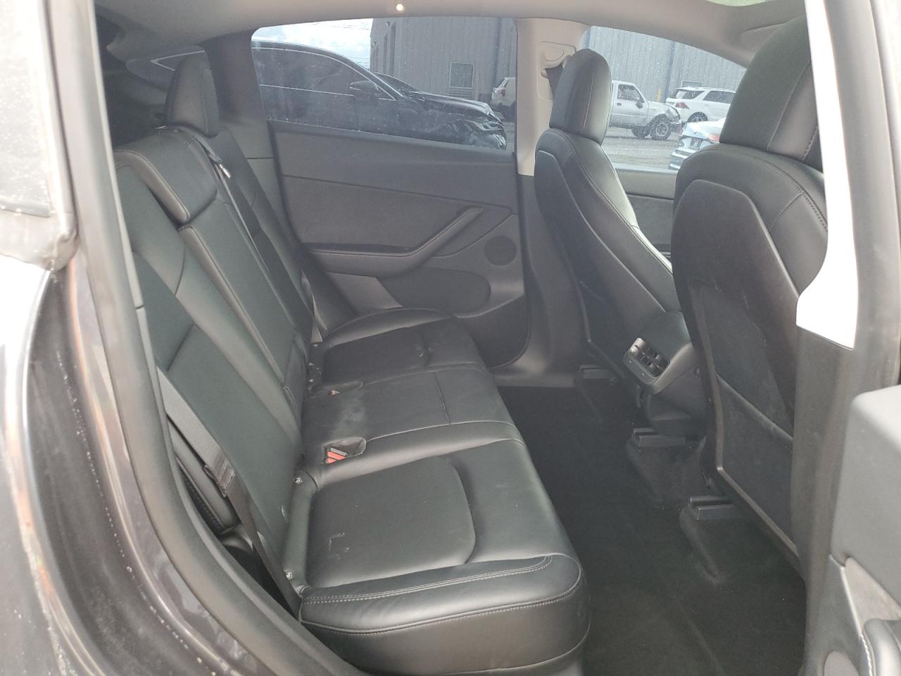 2021 Tesla Model Y VIN: 5YJYGDEEXMF207884 Lot: 84293775