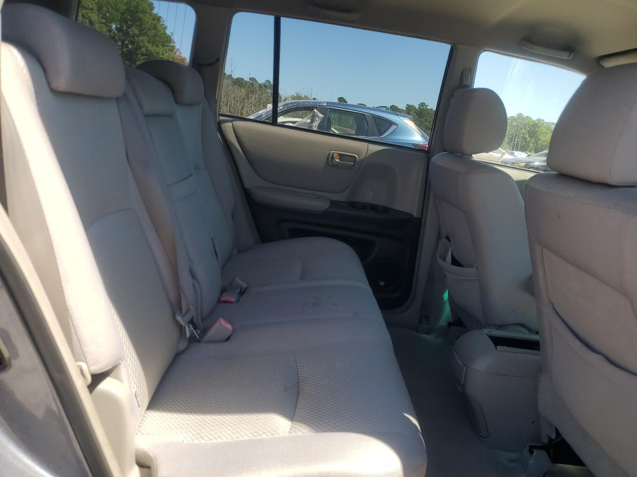 2004 Toyota Highlander Base VIN: JTEGP21A740013634 Lot: 71054345