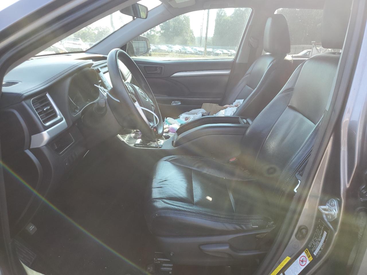 2015 Toyota Highlander Le VIN: 5TDZARFH6FS010284 Lot: 81300095