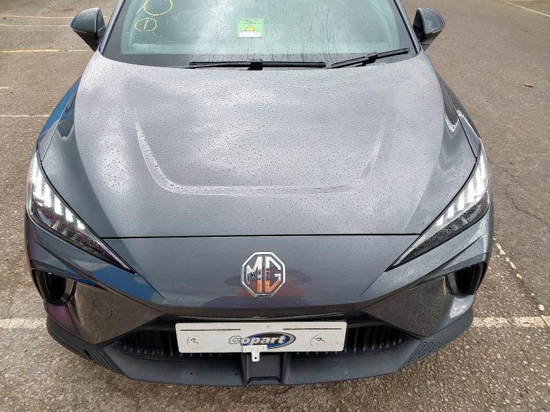 2023 MG 4 SE 