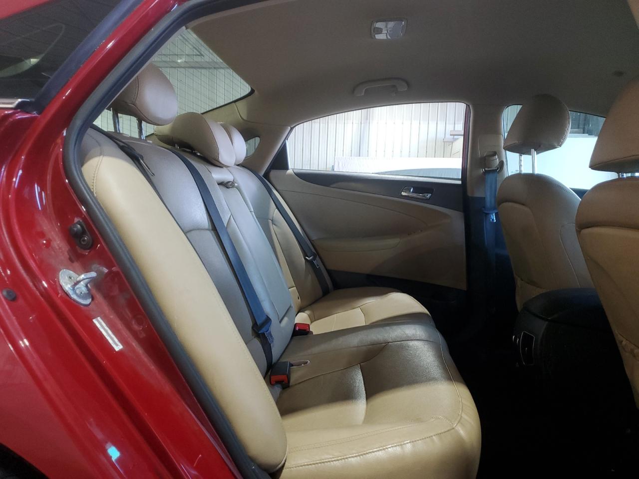 2013 Hyundai Sonata Hybrid VIN: KMHEC4A45DA084642 Lot: 71011085