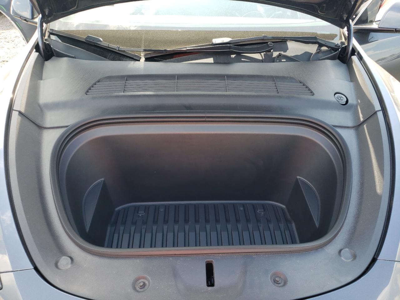 2023 Tesla Model Y VIN: 7SAYGDEE8PF880700 Lot: 80447585