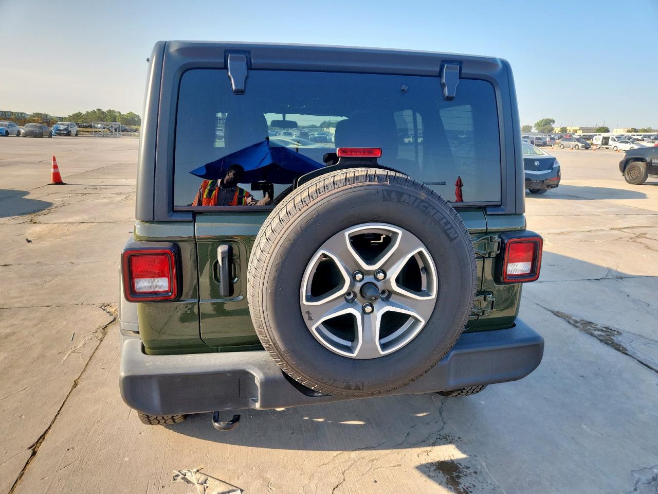 2021 Jeep Wrangler Unlimited Sport VIN: 1C4HJXDN8MW748139 Lot: 70373215