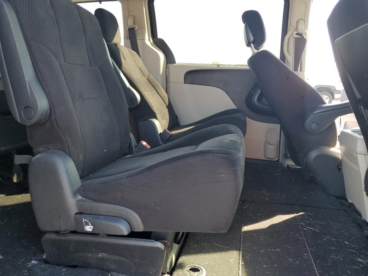 2011 Dodge Grand Caravan Crew VIN: 2D4RN5DGXBR608231 Lot: 81823145