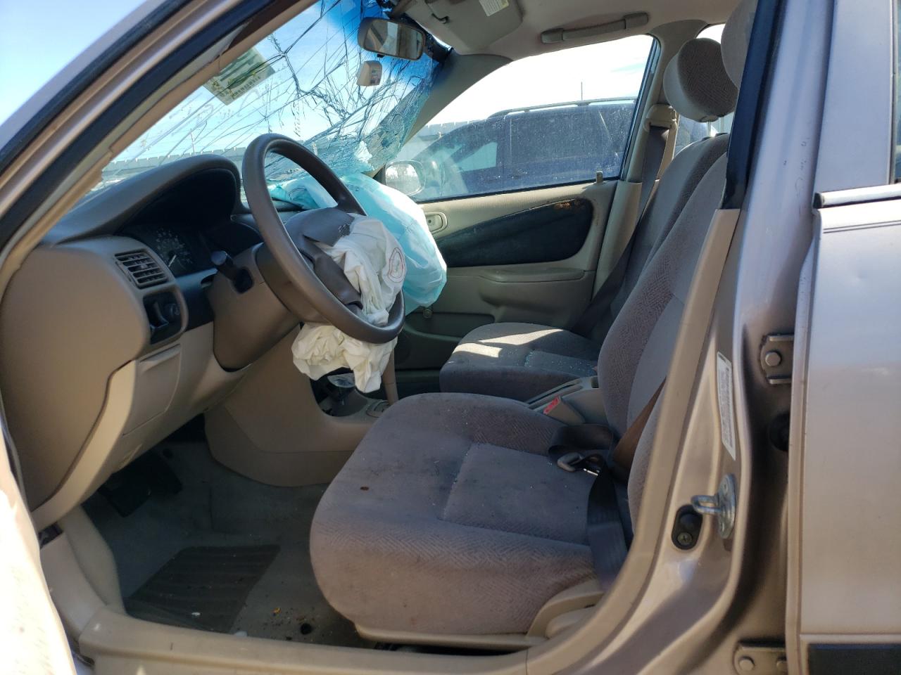 2000 Chevrolet Geo Prizm Base VIN: 1Y1SK5284YZ430653 Lot: 81831715