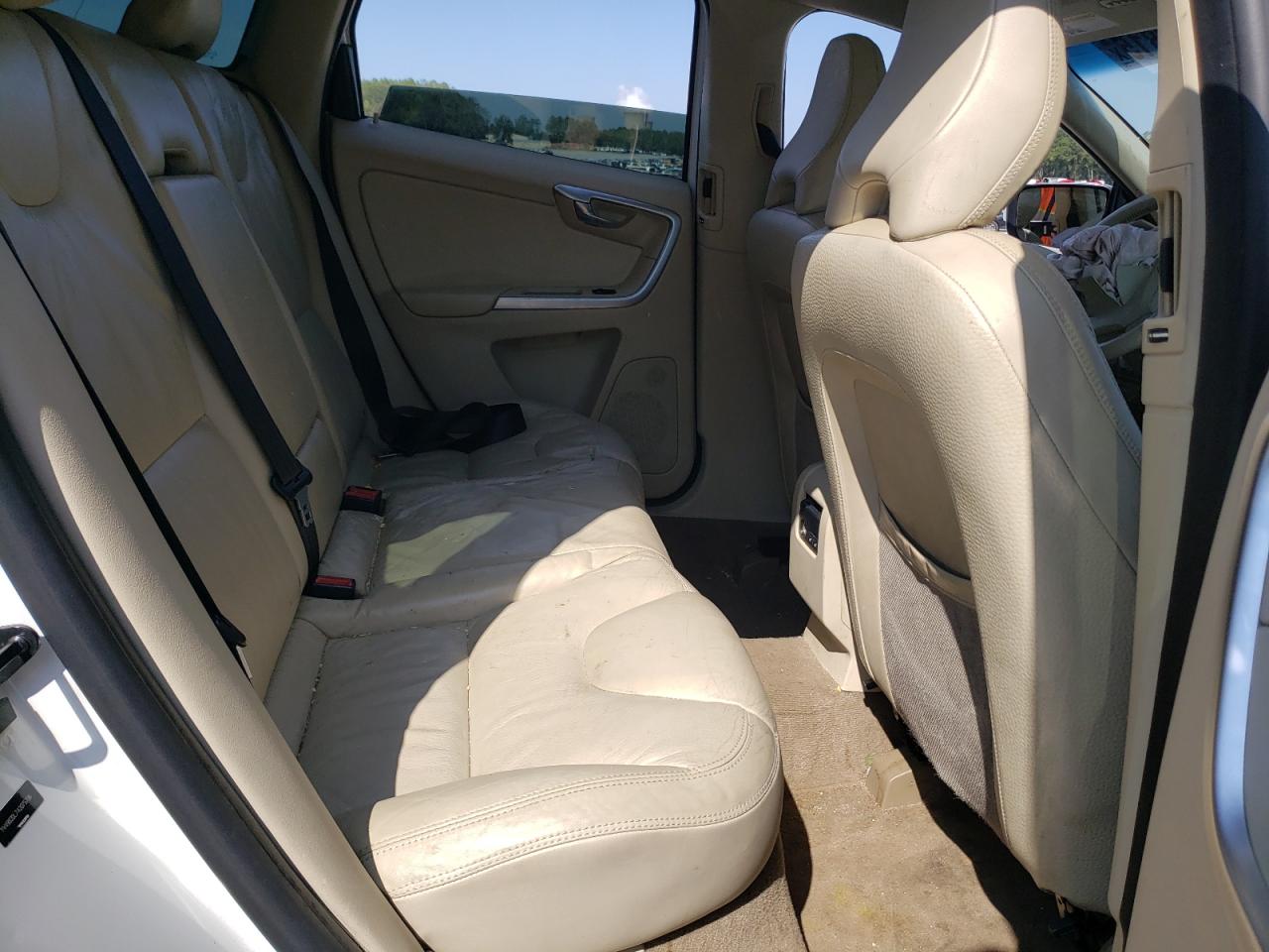 2010 Volvo Xc60 3.2 VIN: YV4982DL7A2075796 Lot: 71518815