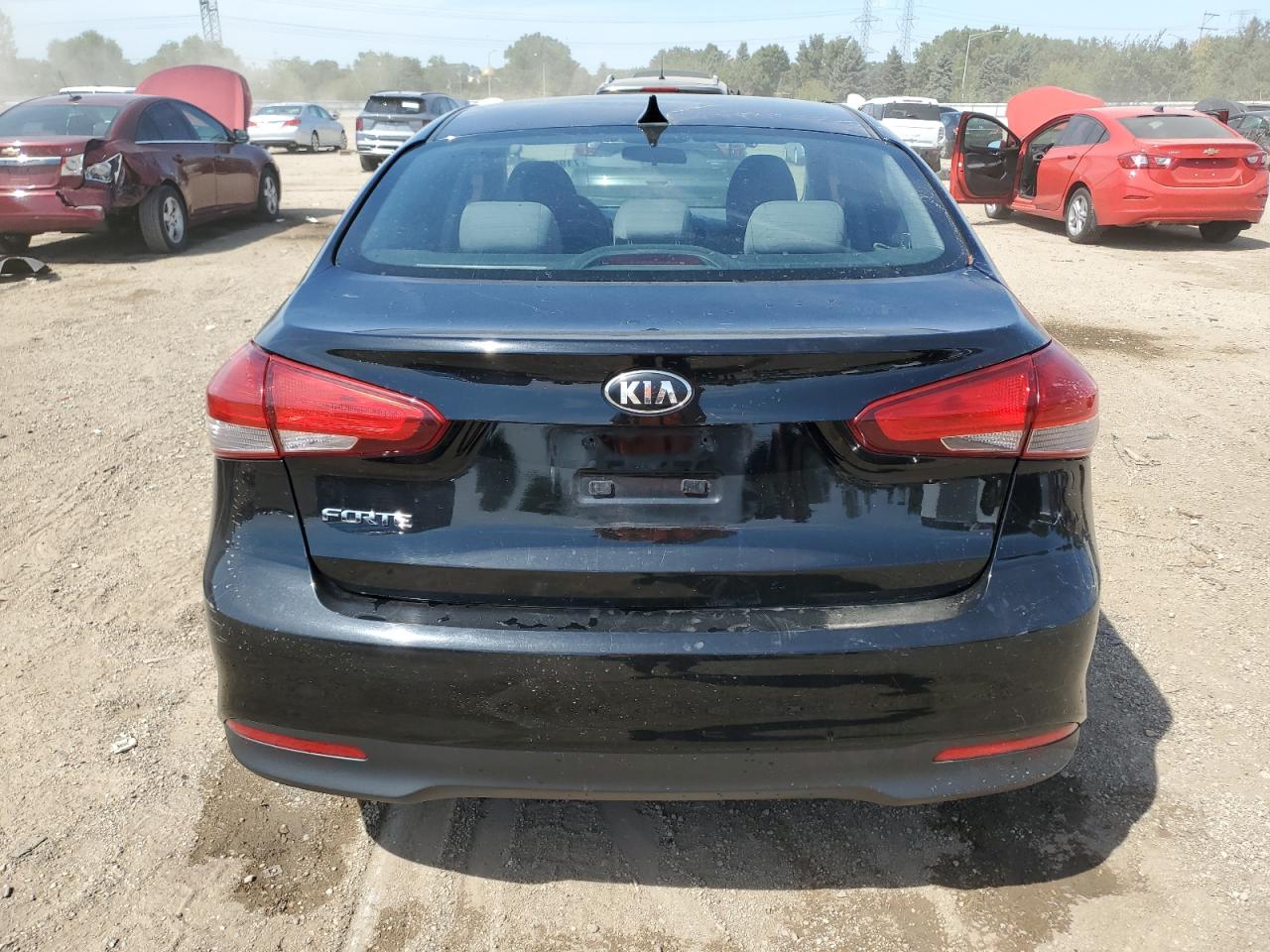 2017 Kia Forte Lx VIN: 3KPFK4A7XHE009590 Lot: 71986215