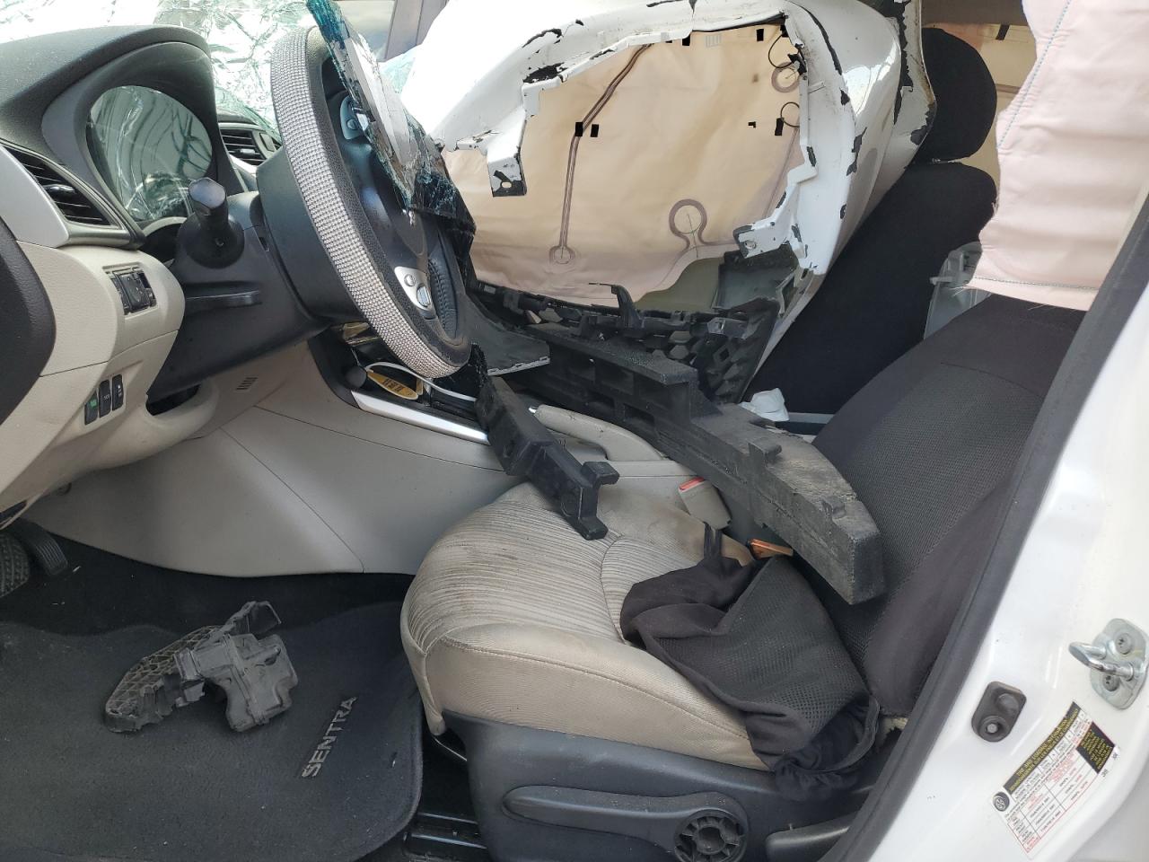 2017 Nissan Sentra S VIN: 3N1AB7AP6HL646194 Lot: 83966975