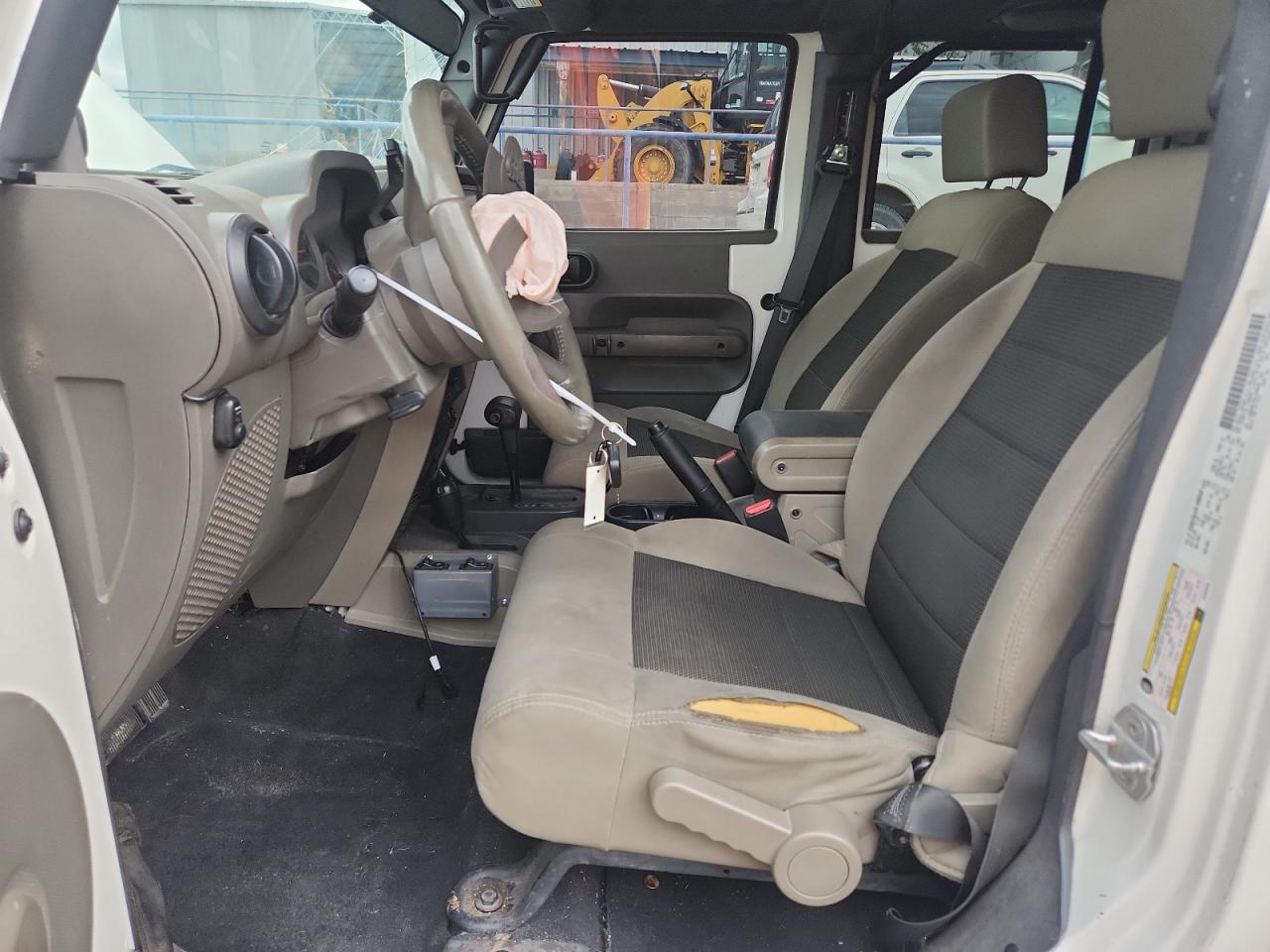 2010 Jeep Wrangler Unlimited Sport VIN: 1J4BA3H15AL224878 Lot: 81587635