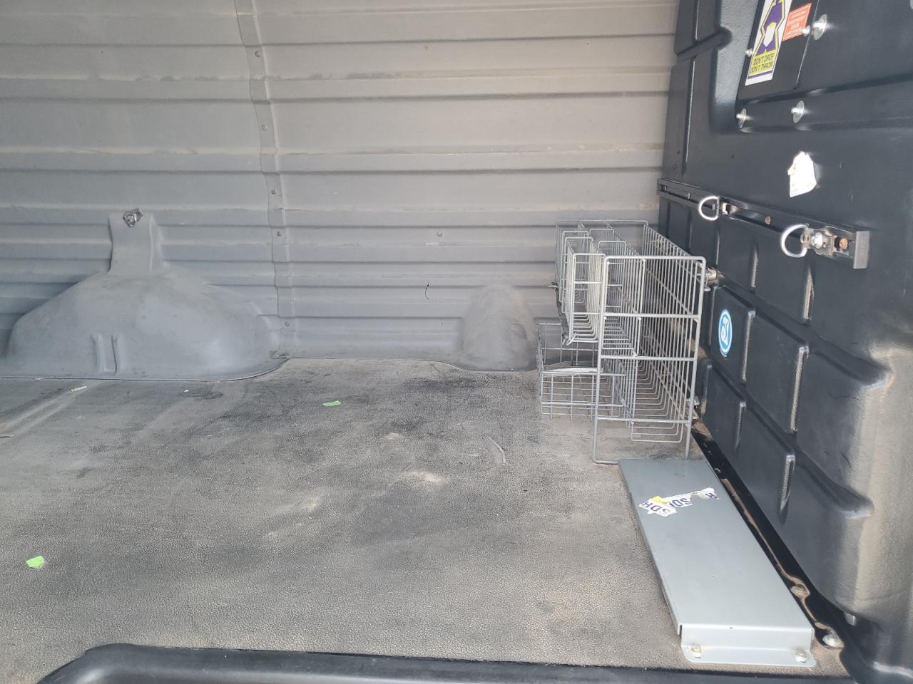 2017 Chevrolet Express G2500 VIN: 1GCWGAF16H1307240 Lot: 82170545