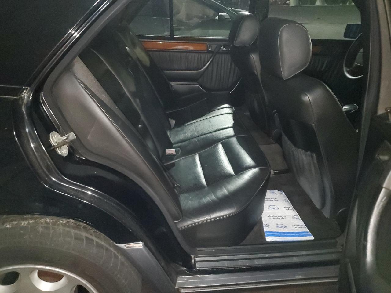 1994 Mercedes Benz E 320 VIN: WDBEA32E4RC124781 Lot: 85058675