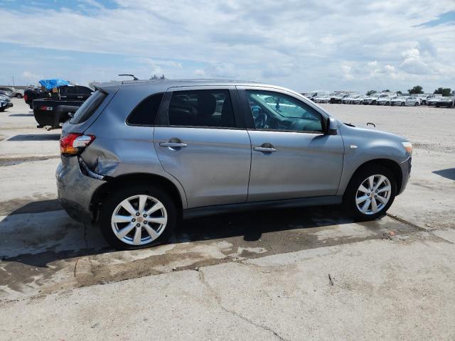  MITSUBISHI OUTLANDER 2015 Srebrny
