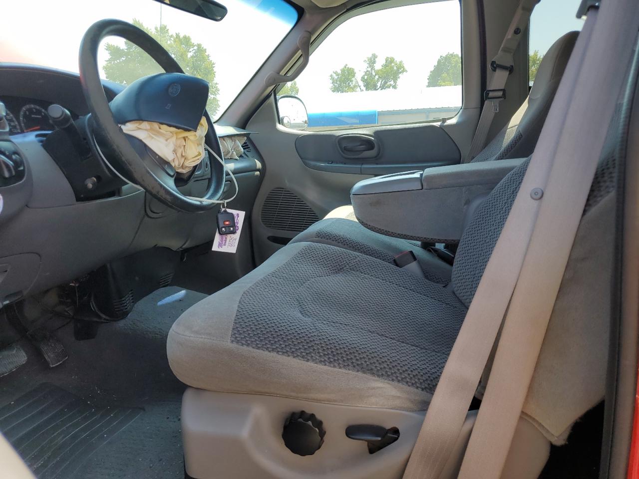2000 Ford F150 VIN: 2FTRX17L1YCA01879 Lot: 71352015