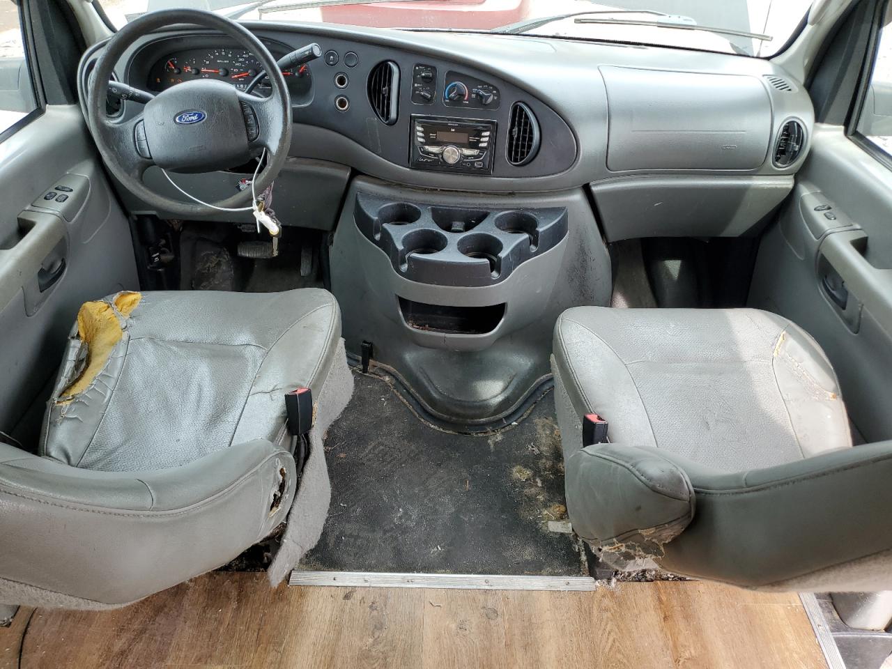 2008 Ford Econoline VIN: 1FBSS31L58DA98948 Lot: 81219735