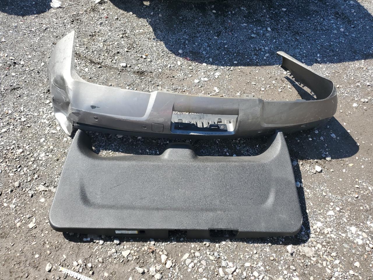 2008 Chevrolet Tahoe K1500 VIN: 1GNFK13068J182385 Lot: 80641085